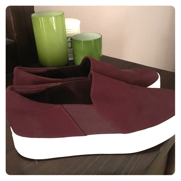 Vince Shoes - Vince Sneaker Slip-Ons